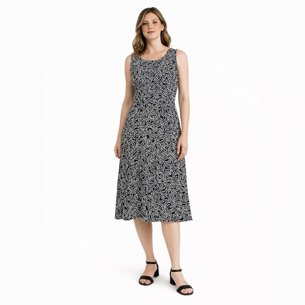 Chic Monochrome Midi Dress